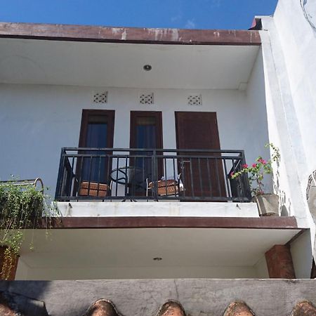 Merpati - Studios Sanur  Exterior photo